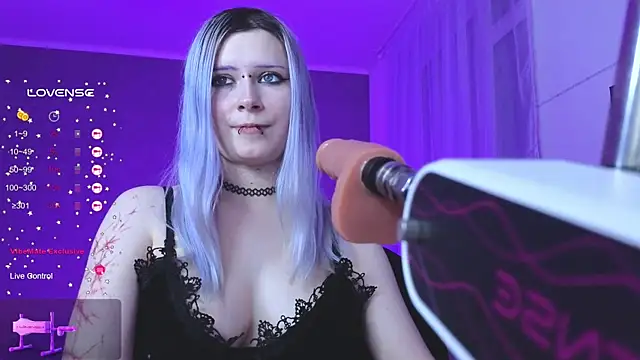 Snapshot of SpectraSirens chatting on 02.21.25 SpectraSirens online show from 02.21.25