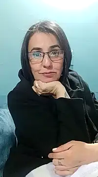 Snapshot of IsisBlake chatting on 01.10.25 IsisBlake online show from 01.10.25