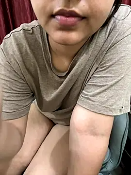 Snapshot of sassygirl4141 chatting on 10.03.25 sassygirl4141 online show from 10.03.25