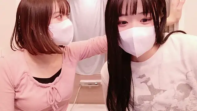 Snapshot of Mia--meow chatting on 12.27.24 Mia--meow online show from 12.27.24