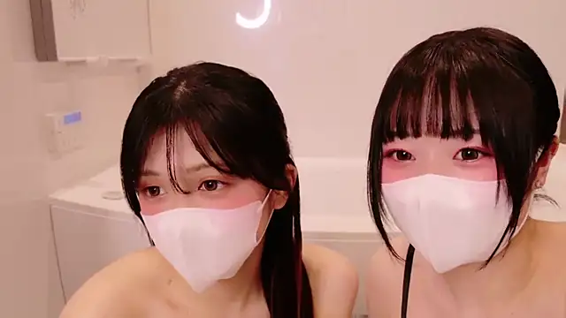 Snapshot of Mia--meow chatting on 12.28.24 Mia--meow online show from 12.28.24