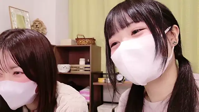 Snapshot of Mia--meow chatting on 02.11.25 Mia--meow online show from 02.11.25