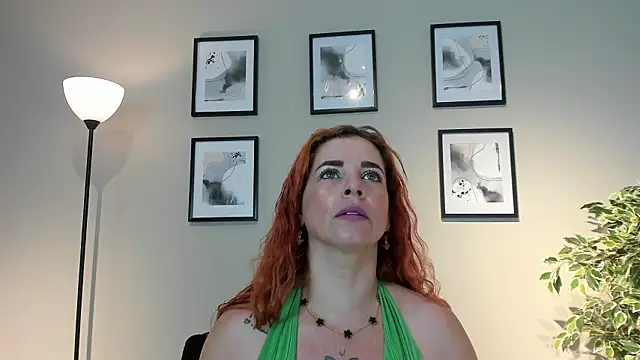 Snapshot of HannaBrave chatting on 03.21.26 HannaBrave online show from 03.21.26