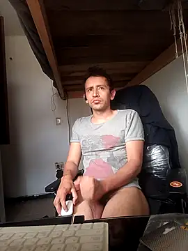 picachuchu online show from 02.21.25