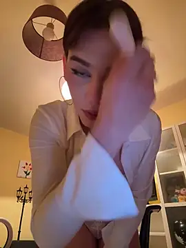 Snapshot of Carlita_cute chatting on 10.23.25 Carlita cute online show from 10.23.25