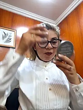 Cata Office-12 online show from 09.30.25