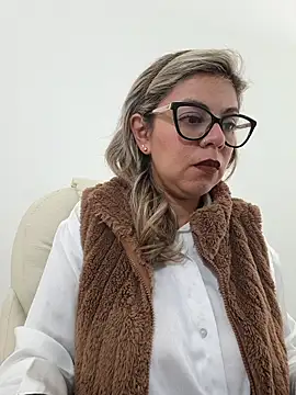 Cata Office-12 online show from 10.29.25