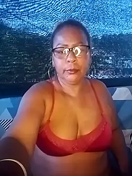 Snapshot of Afroditabichota chatting on 10.18.25 Afroditabichota online show from 10.18.25