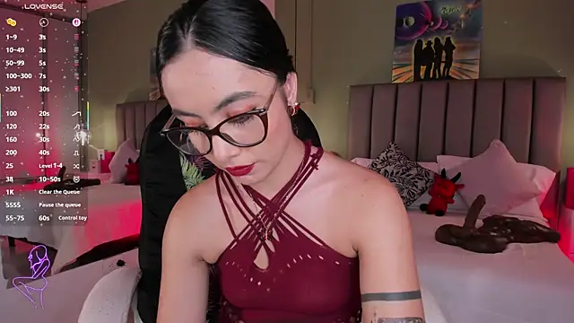 Samaanthaa  online show from 11.14.25