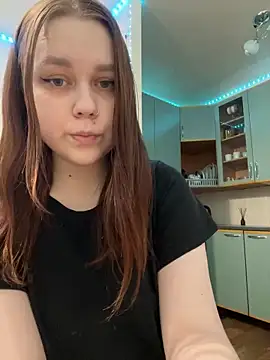 Marylallka5 online show from 12.16.24