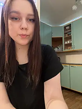 Marylallka5 online show from 02.05.25