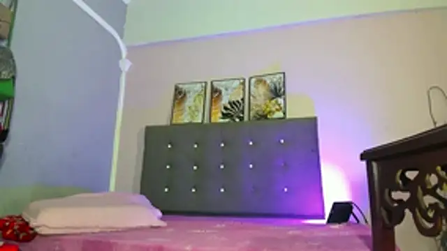 sexy-luna-star-ts online show from 12.19.25