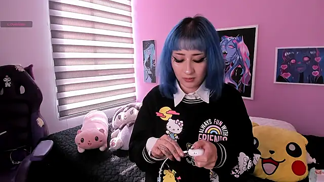 Snapshot of Miwa_violet chatting on 02.12.25 Miwa violet online show from 02.12.25