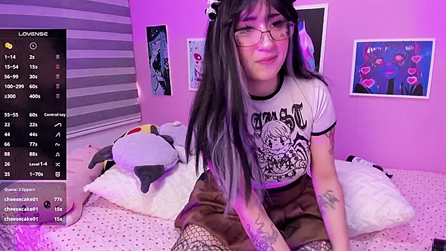 Snapshot of Miwa_violet chatting on 03.11.25 Miwa violet online show from 03.11.25