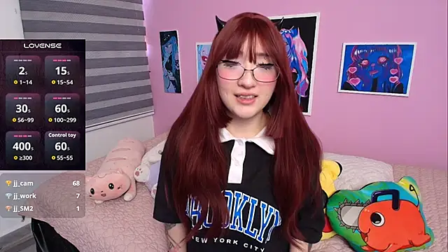 Snapshot of Miwa_violet chatting on 09.19.25 Miwa violet online show from 09.19.25