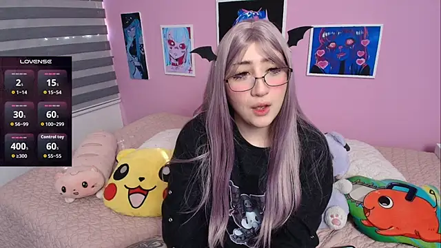 Snapshot of Miwa_violet chatting on 10.02.25 Miwa violet online show from 10.02.25