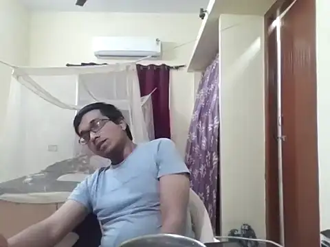 THE NAKED BOY online show from 02.01.26