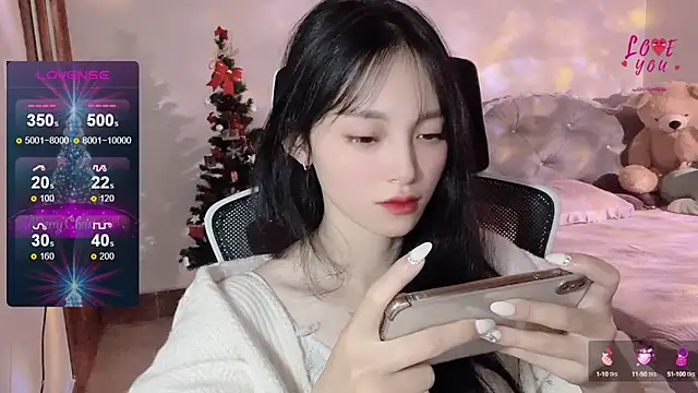 Snapshot of ___Nari___ chatting on 01.09.25 Nari online show from 01.09.25