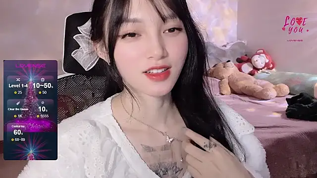 Snapshot of ___Nari___ chatting on 01.21.25 Nari online show from 01.21.25