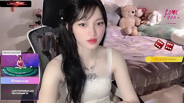 Snapshot of ___Nari___ chatting on 03.02.25 Nari online show from 03.02.25