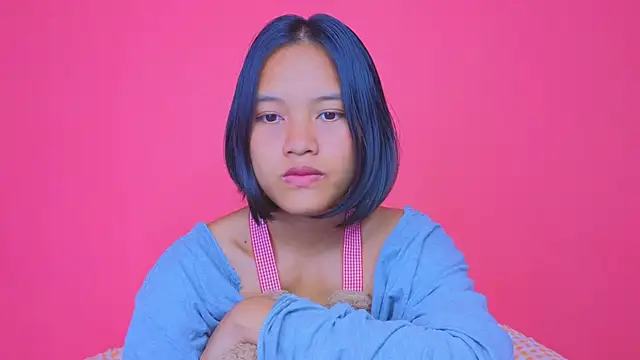 Snapshot of Natsu__ chatting on 12.25.24 Natsu online show from 12.25.24