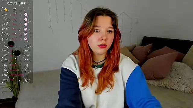 PenelopeOneGrey online show from 03.04.25