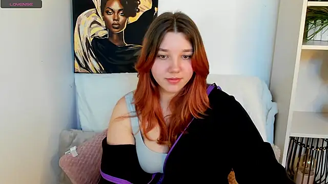 PenelopeOneGrey online show from 03.05.25