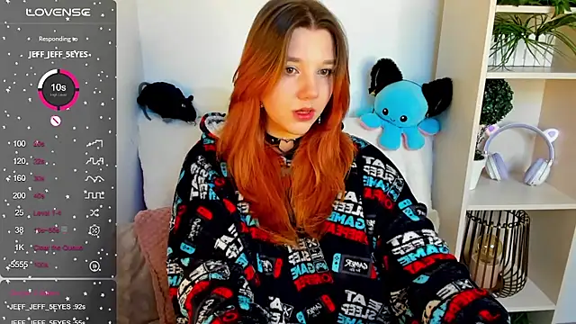 PenelopeOneGrey online show from 03.20.25
