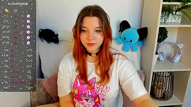 PenelopeOneGrey online show from 03.20.25