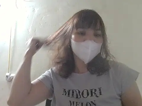 Snapshot of Angela-Eira chatting on 04.05.26 Angela-Eira online show from 04.05.26