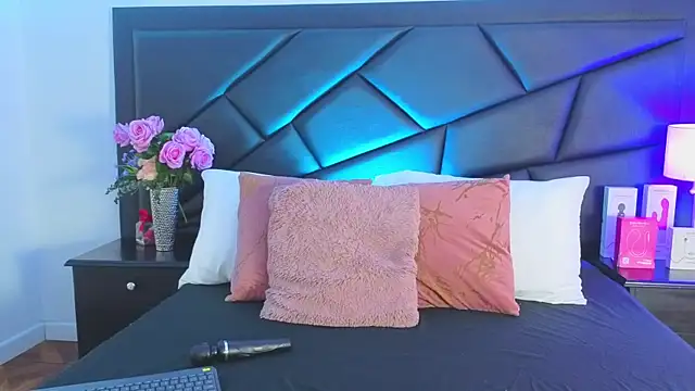 SophieCarther online show from 01.09.26