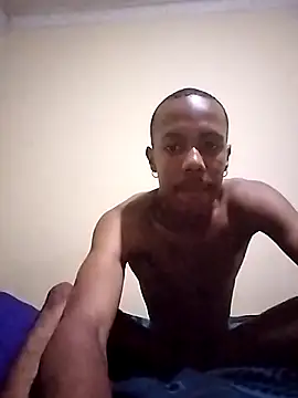 Snapshot of bobzerr chatting on 11.13.25 bobzerr online show from 11.13.25