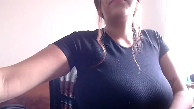 Snapshot of Dahian_XXX chatting on 02.24.25 Dahian XXX online show from 02.24.25