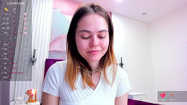 Kelly Cuutie online show from 03.21.25