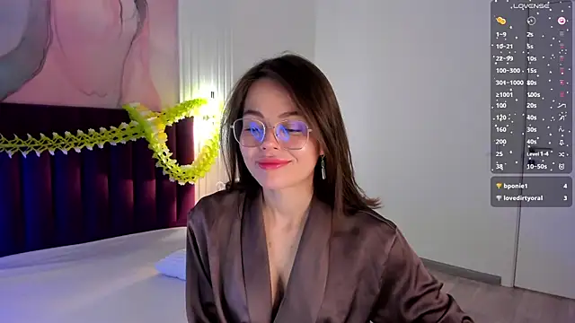 Kelly Cuutie online show from 03.31.26