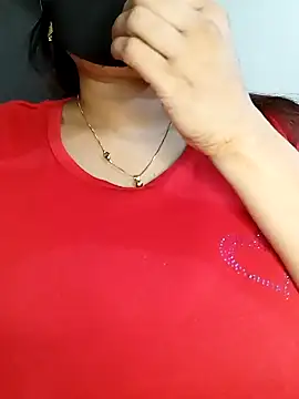 Snapshot of Tishani chatting on 12.27.24 Tishani online show from 12.27.24