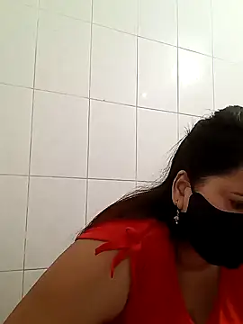 Snapshot of Tishani chatting on 01.20.25 Tishani online show from 01.20.25