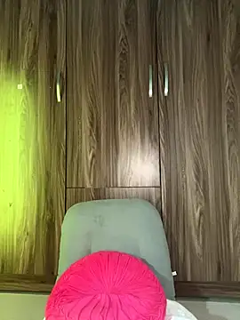 Snapshot of Baby_Claraa chatting on 10.31.25 Baby Claraa online show from 10.31.25