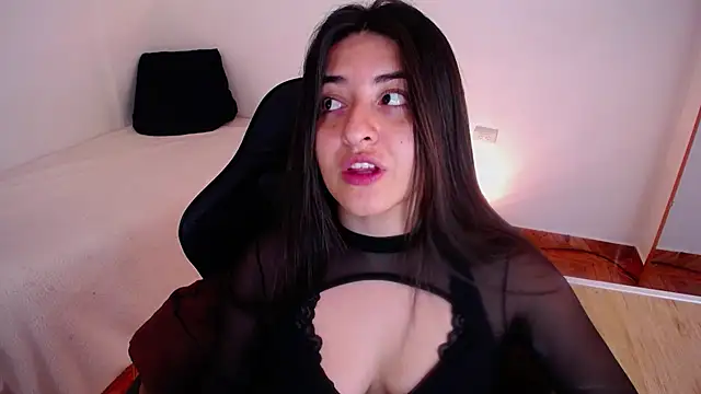 Snapshot of moritalatina chatting on 05.29.26 moritalatina online show from 05.29.26