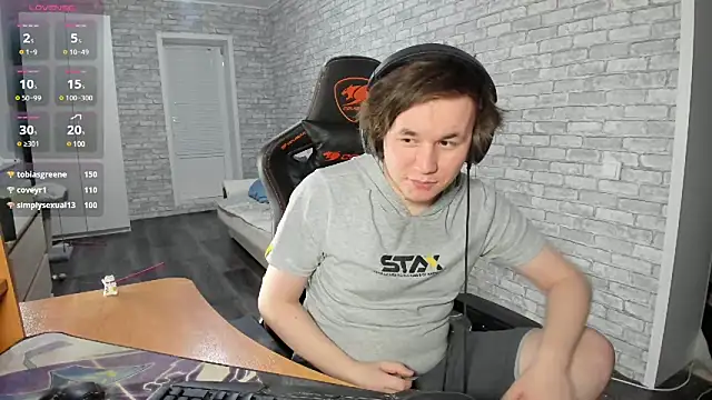 Snapshot of iliaskrislove chatting on 02.17.25 iliaskrislove online show from 02.17.25