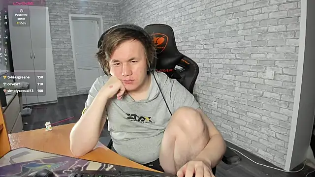 Snapshot of iliaskrislove chatting on 02.18.25 iliaskrislove online show from 02.18.25