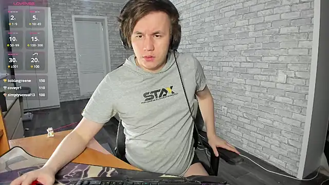 Snapshot of iliaskrislove chatting on 02.18.25 iliaskrislove online show from 02.18.25
