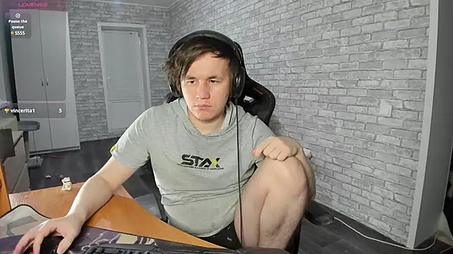 Snapshot of iliaskrislove chatting on 02.19.25 iliaskrislove online show from 02.19.25