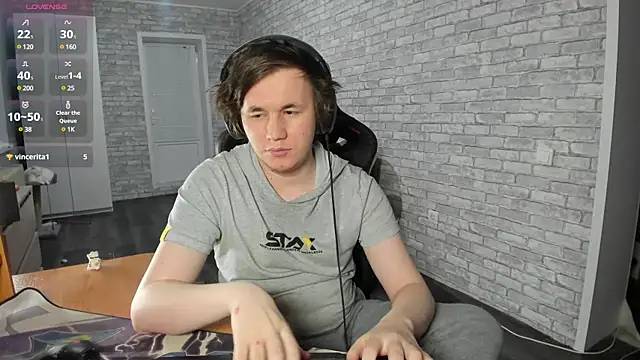 Snapshot of iliaskrislove chatting on 02.20.25 iliaskrislove online show from 02.20.25