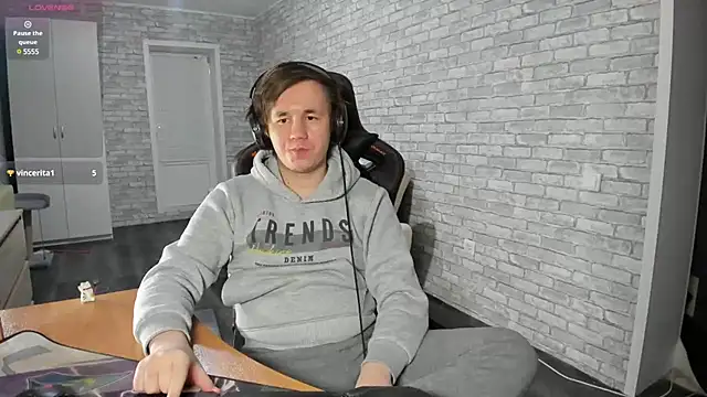 Snapshot of iliaskrislove chatting on 02.22.25 iliaskrislove online show from 02.22.25