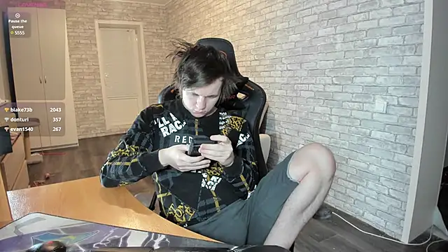 Snapshot of iliaskrislove chatting on 03.08.25 iliaskrislove online show from 03.08.25