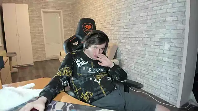 Snapshot of iliaskrislove chatting on 03.11.25 iliaskrislove online show from 03.11.25