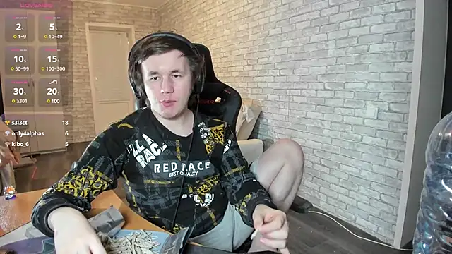 Snapshot of iliaskrislove chatting on 03.15.25 iliaskrislove online show from 03.15.25