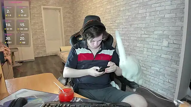 Snapshot of iliaskrislove chatting on 03.17.25 iliaskrislove online show from 03.17.25