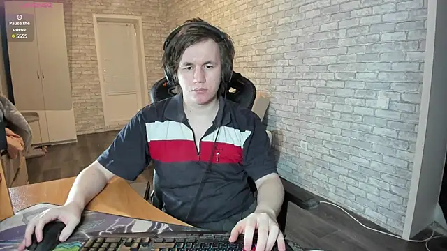 Snapshot of iliaskrislove chatting on 03.19.25 iliaskrislove online show from 03.19.25